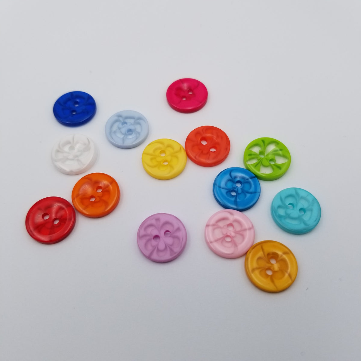 Small round flower button – Sit 'n Knit
